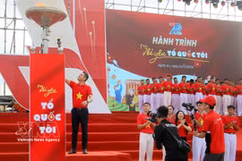 Cérémonie de lancement du voyage « J’aime ma patrie » 2026, à Nghê An. Photo: VNA