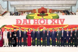 Atmosphère animée et enthousiaste avant la cérémonie d’ouverture du 14ᵉ Congrès du PCV