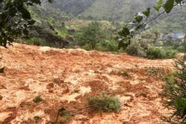 En raison de la dépression résiduelle issue du typhon No11 (Matmo), de fortes pluies, parfois très intenses, accompagnées d’orages, ont touché la région depuis la matinée du 7 octobre, avec des cumuls de 50 à 100 mm. Photo: VNA