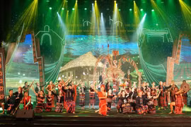 Festival des cultures ethniques vietnamiennes dans la province de Quang Tri en 2024. Photo : VNA