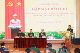 Conférence de presse sur le 10ᵉ Échange d’amitié de défense Vietnam-Chine. Photo: VNA