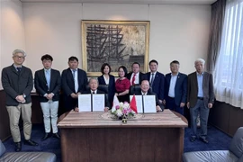 La Société vietnamienne de la pêche et la société Kunihiro Inc. ont signé le 23 avril un protocole d’accord, marquant une avancée majeure dans la coopération bilatérale dans le secteur de la pêche. Photo: VNA