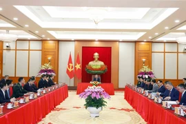 Le secrétaire général To Lam reçoit les ministres chinois des Affaires étrangères, de la Défense et de la Sécurité publique. Photo: VNA