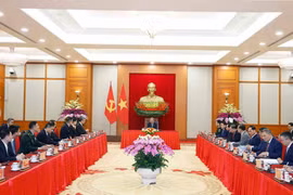 Le secrétaire général To Lam reçoit les ministres chinois des Affaires étrangères, de la Défense et de la Sécurité publique. Photo: VNA
