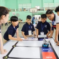Le gouvernement renforcera les politiques d’investissement dans l’éducation STEM. Photo : www.sggp.org.vn