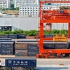 En 2025, 37.000 EVP de marchandises ont été transportés sur les trains intermodaux reliant la Chine et le Vietnam au départ de la région autonome Zhuang du Guangxi. Photo: VNA