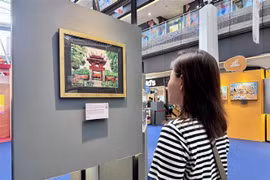 Une peinture d'un artiste vietnamien présentée au Festival. Photo: VNA