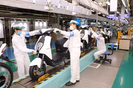 Chaîne de montage des motos électriques Honda ICON e:. Photo : VNA