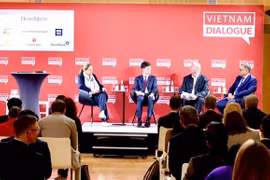 Lors du Dialogue. Photo: VNA