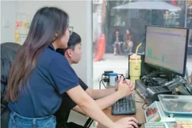 Les agences publiques accompagneront la transition numérique des entreprises. Photo: baodautu.vn