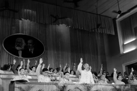 Le Président Hô Chi Minh lors du 3e Congrès national du PCV en 1960. Photo d'archives: VNA