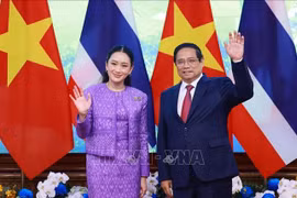 Le Premier ministre vietnamien, Pham Minh Chinh, et son homologue thaïlandaise, Paetongtarn Shinawatra. Photo: VNA