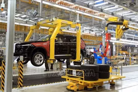 Production automobile à l'usine Vinfast du groupe économique privé Vingroup à Cat Hai, Hai Phong. Photo : VNA
