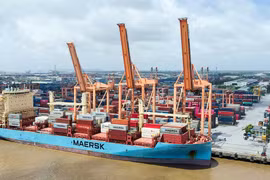 Avec une croissance de 16,2 % du chiffre d’affaires à l’export sur 10 mois, les exportations vietnamiennes en 2025 sont en bonne voie pour atteindre un nouveau record. Photo: baodautu.vn
