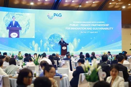 Le Premier ministre Pham Minh Chinh prend la parole lors de l'événement. Photo: VNA