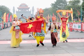 Le Marathon des Temples des Rois Hung « Retour aux sources » contribue à encourager la pratique du sport au sein de la population, dans l’esprit des mouvements en faveur de l’entraînement physique et d’un mode de vie sain. Photo: VNA