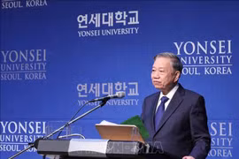 Le secrétaire général Tô Lâm prononce un discours de politique à l’Université Yonsei. Photo: VNA