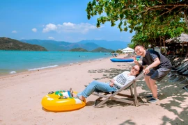Selon les données publiées par Agoda le 12 juin, Nha Trang est la destination la plus recherchée par les touristes sud-coréens pour la période de juin à juillet de cette année. Photo: journal de Khanh Hoa