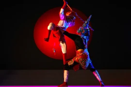 La communauté khmère s’efforce de préserver la danse Chằn, un art du masque singulier marqué par la culture khmère. Photo: VNA