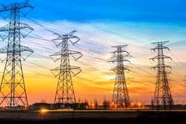 Garantir fermement la sécurité énergétique nationale et assurer un approvisionnement suffisant en électricité constitue un fondement essentiel et un facteur décisif pour la réussite des objectifs de croissance socio-économique en 2025. Photo: VGP