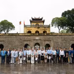 Des délégués de la Conférence des dirigeants des villes de l’ASEAN 2026, visitent la Cité impériale de Thang Long à Hanoï. Photo: chinhphu.vn