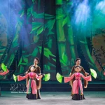 Le Théâtre national de marionnettes du Vietnam apporte des spectacles vivants et accessibles à tous les publics, offrant des moments de détente et véhiculant des messages de joie, d’harmonie entre l’homme et la nature, ainsi que d’optimisme dans la vie quotidienne. Photo: VNA