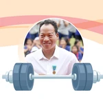 Le para-powerlifteur Lê Van Công décoré de la Médaille française de la Jeunesse et des Sports et de l’Engagement Associatif
