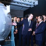 Le Premier ministre Pham Minh Chinh visite le Musée « Atom » à Moscou. Photo: VNA