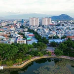 La Loi sur la protection de l’environnement encourage désormais la participation de l’ensemble de la société, tout en clarifiant les responsabilités de chaque acteur, des organisations aux citoyens. Photo: VNA
