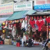La morosité règne sur la rue Hai Thuong Lan Ông, même en pleine période des achats de Noël. Photo : laodong.vn