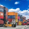 Des conteneurs dans un port à Binh Duong (Sud). Photo : VNA