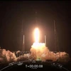 La société spatiale SpaceX d'Elon Musk lance la première grappe de sa constellation de satellites grâce à sa célèbre fusée Falcon 9. Photo: AP/VNA