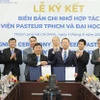 Lors de la cérémonie de signature du protocole d’accord entre l’Institut Pasteur de Hô Chi Minh-Ville et l’Université de Nagasaki au Japon, à Hô Chi Minh-Ville, le 1er août 2025. Photo : VNA