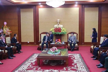 Hoa Binh et la province lao de Houaphan élargissent leur coopération multiforme
