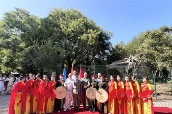 Délégués lors de la céérémonie d'inauguration. Photo: VNA