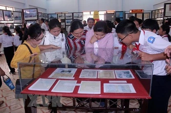 Exposition sur les archipels de Hoang Sa et Truong Sa à Binh Thuan