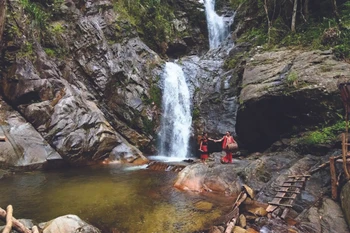 La cascade A Nôr, un site à couper le souffle