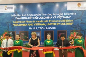 Exposition photographique et artisanale sur la Colombie
