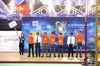 Le Vietnam, champion du concours ABU Robocon 2018
