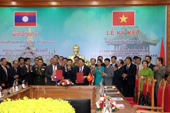 Kon Tum renforce sa coopération avec la province lao d'Attapeu