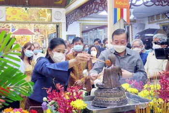 Le Nouvel An lao, thaïlandais, khmer et birman célébré à Hô Chi Minh-Ville