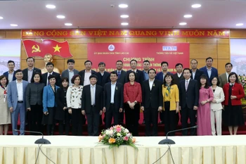 La VNA et la province de Lao Cai renforcent leur coopération dans la communication
