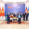 La cérémonie de remise de documents de coopération Vietnam–Cambodge