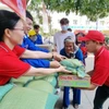 La Croix-rouge de la province de Ninh Thuan soutient des personnes en difficulté. Photo : VNA