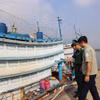 Inspection des bateaux de pêche ancrés à Cat Lo (quartier de Phuoc Thang, Hô Chi Minh-Ville). Photo : VNA