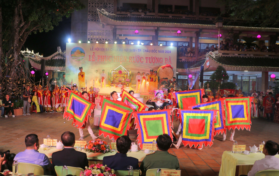 Cette reconnaissance est le résultat des efforts concertés et de l'étroite collaboration entre les autorités de la province d’An Giang, les experts du patrimoine et le ministère de la Culture, des Sports et du Tourisme.