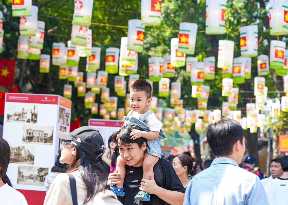 En participant au programme « Souvenirs de Hanoï - 70 ans », les résidents et les touristes peuvent participer à des activités expérientielles.