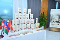 Au-delà de sa dimension commerciale, la Foire du Printemps marque un tournant dans la promotion des produits Halal, un marché à fort potentiel dont les marges de progression pour le pays restent considérables. Photo: VNA