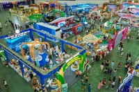 Des stands à la Foire d'Automne 2025 à Hanoi. Photo: VNA