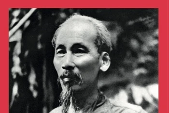 Les bulletins utilisés lors du Congrès comprenaient trois modèles illustrés par des affiches représentant le Président Ho Chi Minh et un autre portant une affiche montrant le peuple vietnamien engagé dans la production pendant la période de résistance contre l’agression étrangère, accompagnées des mentions « 80 ans de la Fête nationale du Vietnam » et « 33ᵉ Congrès nationaldu Parti communiste d’Uruguay (PCU) ».. Photo: VNA